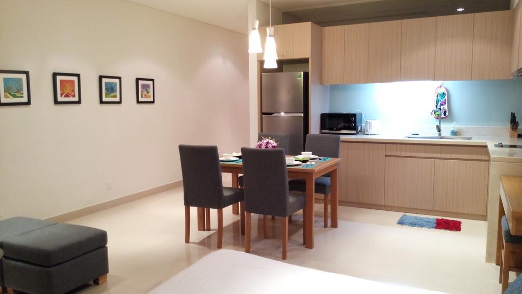 Ocean Apartment Spa & Golf Danang Exterior photo