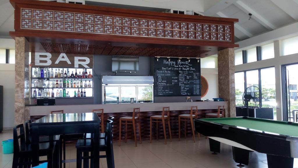 Ocean Apartment Spa & Golf Danang Exterior photo